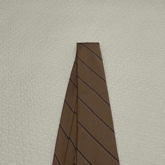Yves Saint Laurent Paris New York Camel Stripe Classic Tie—Excellent Condition! - Picture 4 of 7